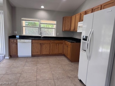 2805 15th St SW unit 9, Lehigh Acres, FL 33976 - photo 5