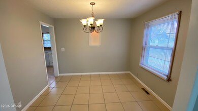 525 N 25th St, Grand Forks, ND 58203 - photo 3