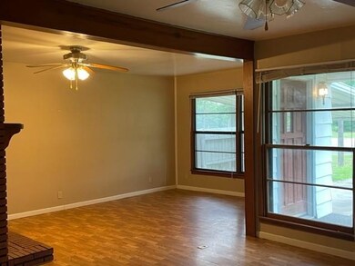 1501 Lynn St, Bonham, TX 75418 - photo 4