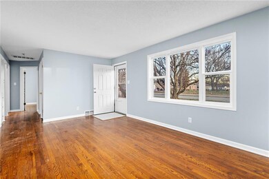 11804 W 70th St, Shawnee, KS 66203 - photo 5