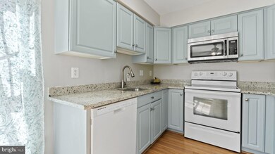 15051 Holleyside Dr, Dumfries, VA 22025 - photo 6