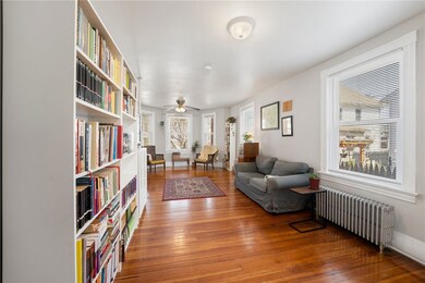 20 Algonquin St, Providence, RI 02907 - photo 7