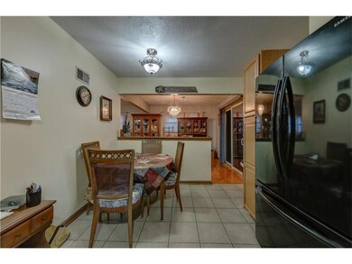 805 NW 10th St, Blue Springs, MO 64015 - photo 6