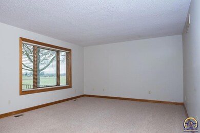 9120 SW Stewart Rd, Wakarusa, KS 66546 - photo 5
