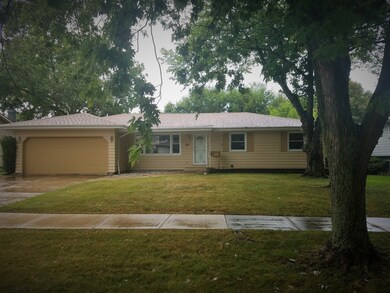 1110 Laurel Dr, Aurora, IL 60506 - photo 6