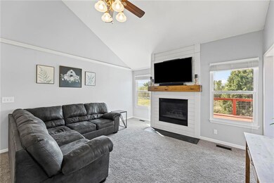 33372 Lonestar Rd, Osawatomie, KS 66064 - photo 7