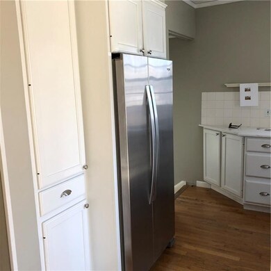 2613 33rd St, Des Moines, IA 50310 - photo 4