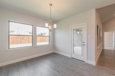 209 Magnolia Dr, Azle, TX 76020 - photo 6