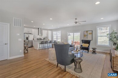 958 Belvedere Blvd, Charlottesville, VA 22901 - photo 3