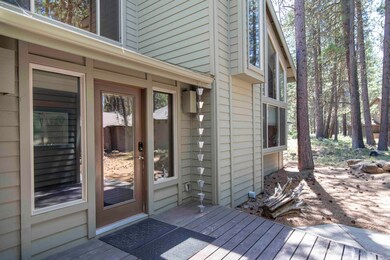 17959 Awbrey Ln unit 6, Sunriver, OR 97707 - photo 2