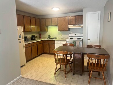 312 White Cedar Blvd, Portsmouth, NH 03801 - photo 3