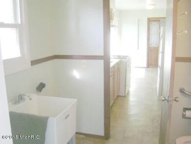 15156 Algonquin Rd, Three Oaks, MI 49128 - photo 7