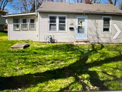 2122 Sprucewood Ave, Des Plaines, IL 60018 - photo 4