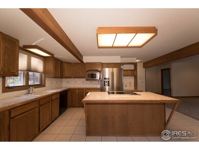 Island with Cook Top