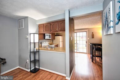 1247 Valley Leaf Ct, Edgewood, MD 21040 - photo 5