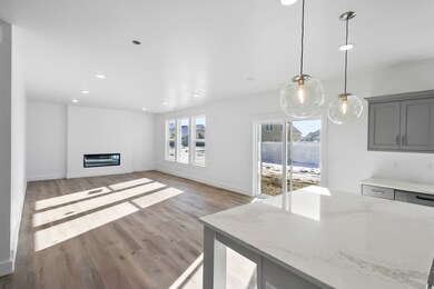 906 E 120 N unit 25, Tremonton, UT 84337 - photo 2