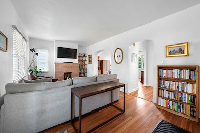 490 E Whittier St, Columbus, OH 43206 - photo 5