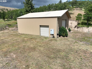 4397 Browns Creek Rd, Thedalles, OR 97058 - photo 2
