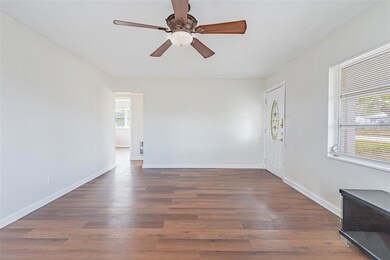 313 Thomas Ave, Frostproof, FL 33843 - photo 5