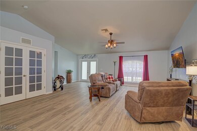 2506 E 23rd St, Alva, FL 33920 - photo 6