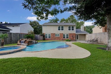 8202 Pine Falls Dr, Houston, TX 77095 - photo 2