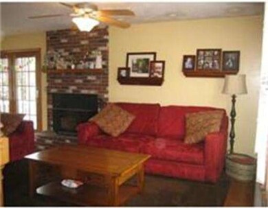 1 Colonial Dr, Rutland, MA 01543 - photo 3