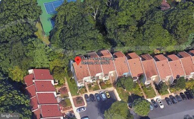 11671 Newbridge Ct, Reston, VA 20191 - photo 2