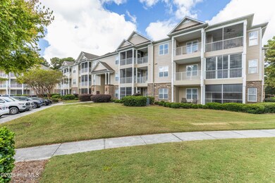 260 Woodlands Way Unit 18