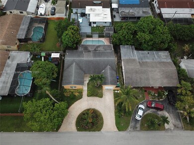 2706 Nassau Dr, Miramar, FL 33023 - photo 7