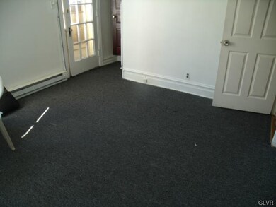28 N 14th St unit 2, Allentown, PA 18102 - photo 3