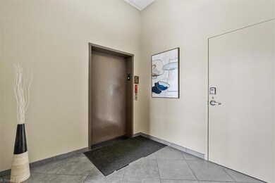 2920 Martinsville Rd unit 301, Greensboro, NC 27408 - photo 4