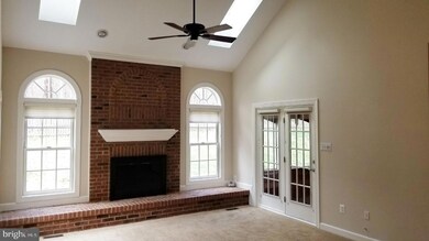 10239 Crosscut Way, Damascus, MD 20872 - photo 5