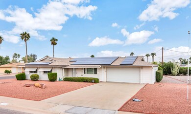 10718 W Cherry Hills Drive-large-002-4-F