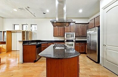 1607 Bass St unit D, Houston, TX 77007 - photo 3