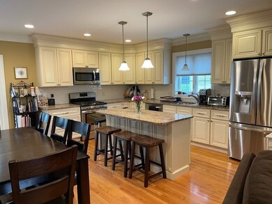 472 Lowell Ave unit 472, Newton, MA 02460 - photo 5