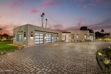 CIRCULAR DRIVEWAY
