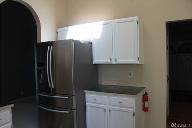 24230 Lockwood Rd, Bothell, WA 98021 - photo 4