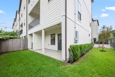 827 Wakefield Dr unit A, Houston, TX 77018 - photo 2