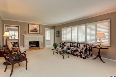 950 S Orange Grove Blvd unit B, Pasadena, CA 91105 - photo 7