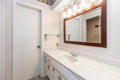 12046 W 100th St, Lenexa, KS 66215 - photo 7