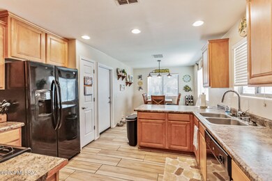 2048x1365-6448_W_Elk_Falls_Way__Tucson__