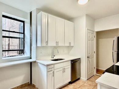 209 W 108th St unit 16, New York, NY 10025 - photo 3