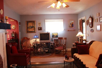 Additional Living Room