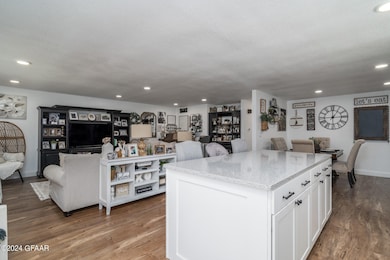 Kitchen/Living