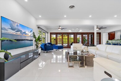 440 N Rainbow Dr, Hollywood, FL 33021 - photo 4