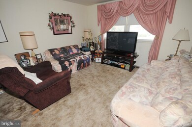 204 Hobart Dr, Clementon, NJ 08021 - photo 5