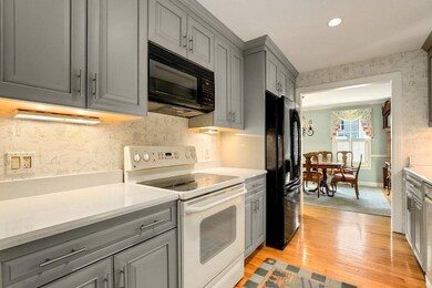 19 Prentiss Place, Medfield, MA 02052 - photo 7