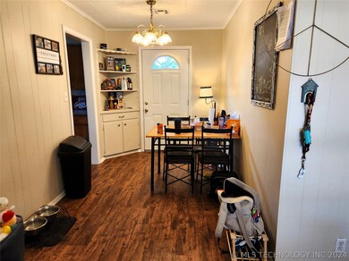 305 N Kentucky St, Pryor, OK 74361 - photo 5