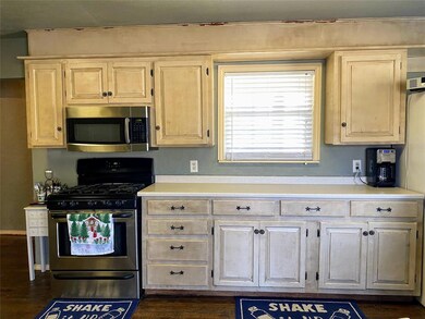 1100 Arvel Cir, Azle, TX 76020 - photo 7