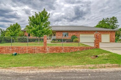 10505 S Center Ln, Oklahoma City, OK 73165 - photo 3